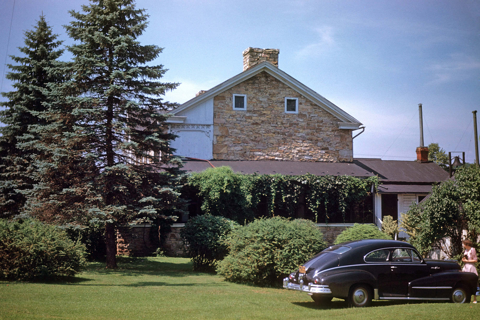 Another look at the grocery and family home in Honey Grove, Pennsylvania sometime before 1952. View full size.