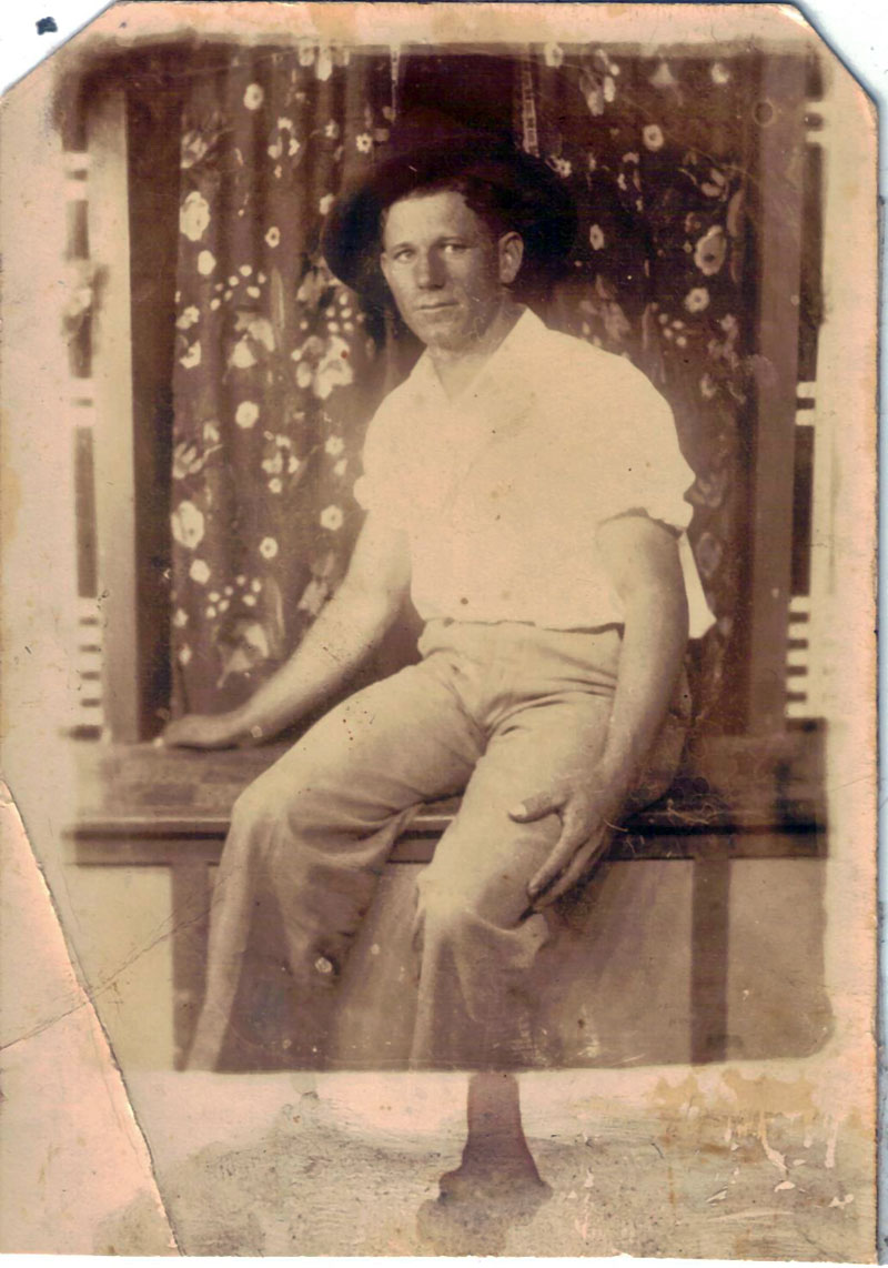 This is my Grandfather Morris Weddle. He was 22. The picture was taken in Bogata, Texas in 1932. View full size.