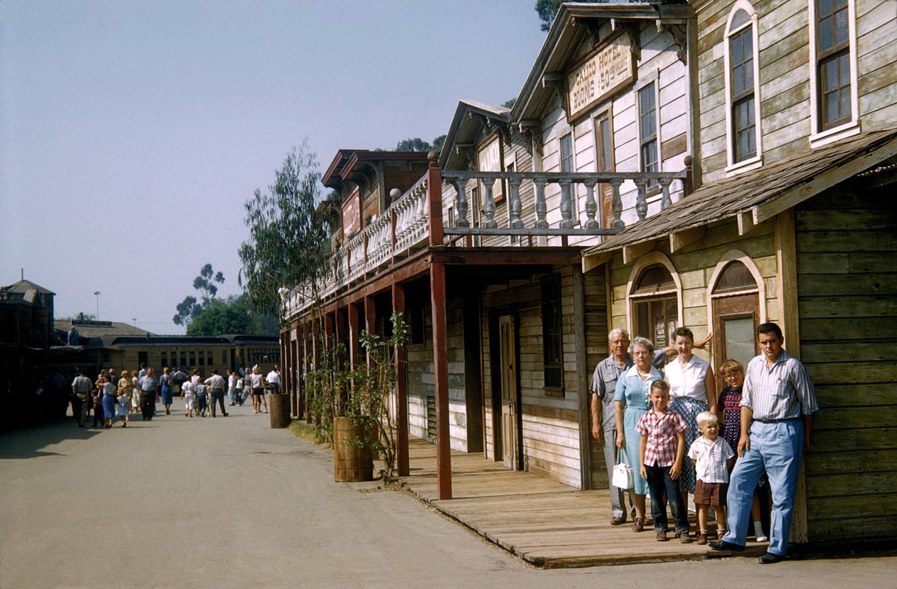 Was reading an article by Steve Martin the actor/comedian in the New Yorker the other day and he mentioned that he'd started his career in show business at Knott's Berry Farm in the 60s.  Wandering through some old family slides and, lo and behold, here's a shot from 1958.  Predates Martin a bit, but I'm guessing it looked pretty similar.  Oh, and that's my family on the right.

Photographer: Don Hall Sr.

Don Hall
Yreka, CA
 View full size.