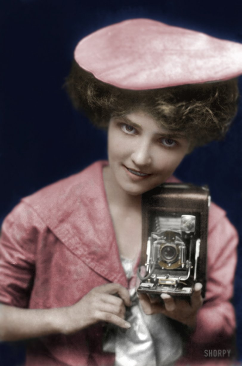 February 17, 1909. "No. 28 -- The Kodak Girl." View full size.
