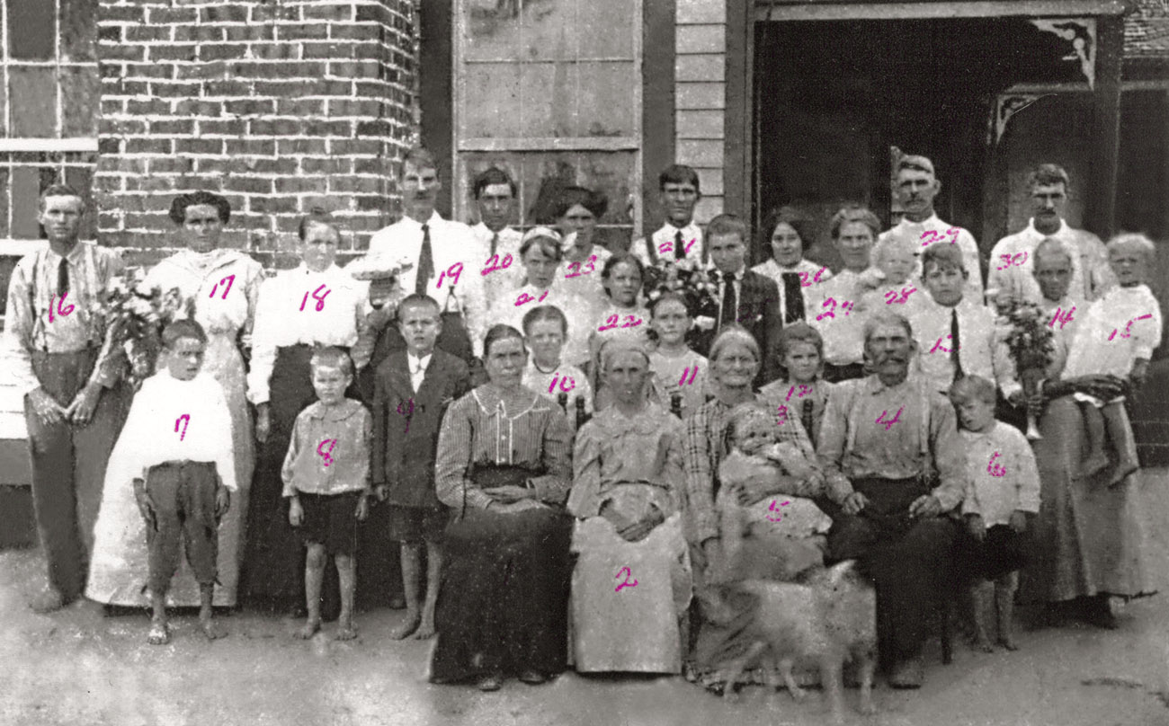 Lisenby Ancestors from Chesterfield, S.C. area.  Photo taken circa 1910-1915. View full size.