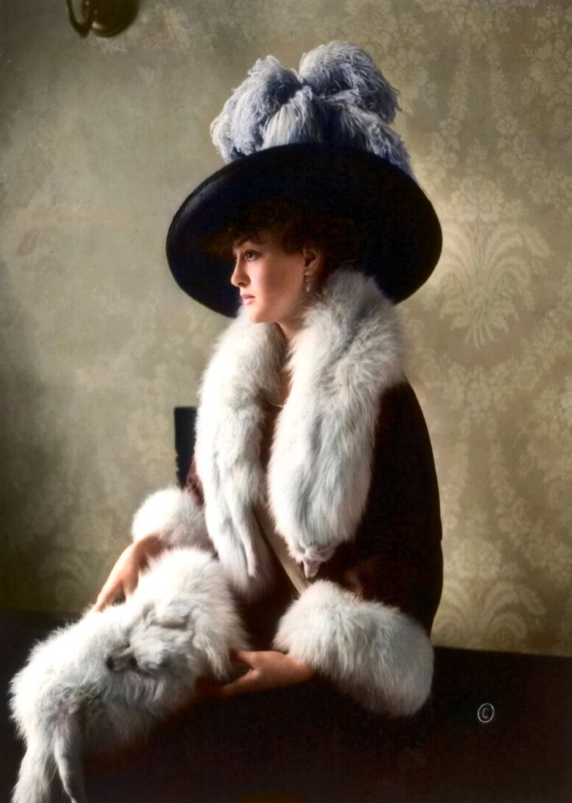 From this Shorpy original; colorized by Michael Catanachapodaca, 2012. View full size.
