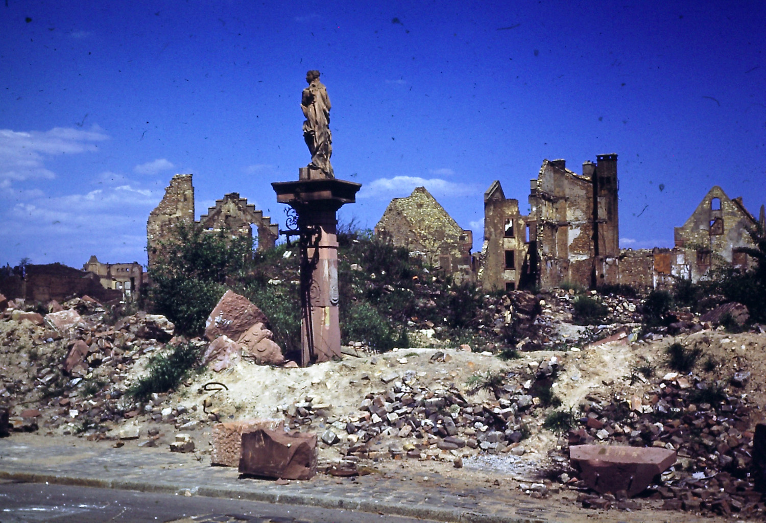 Another slide from a set dating from 1949-1955, location unknown. View full size.