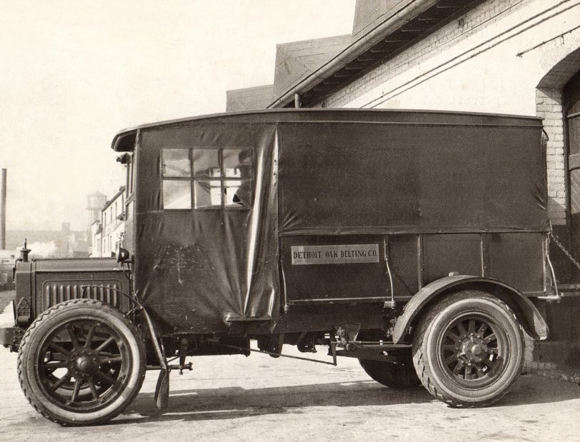 "Detroit Oak Belting Company, 266 Wight St., Detroit, Michigan. 1 1/4 Ton Packard 38 x 7 Pneumatic Truck Tires (rear), Mileage 50 to 60 per day. Truck in operation about 1 yr 6 months. No repairs to truck. Sometimes loaded to 2 ton. Cord Tire on rear in service over a year with original air still in tire." View full size.

