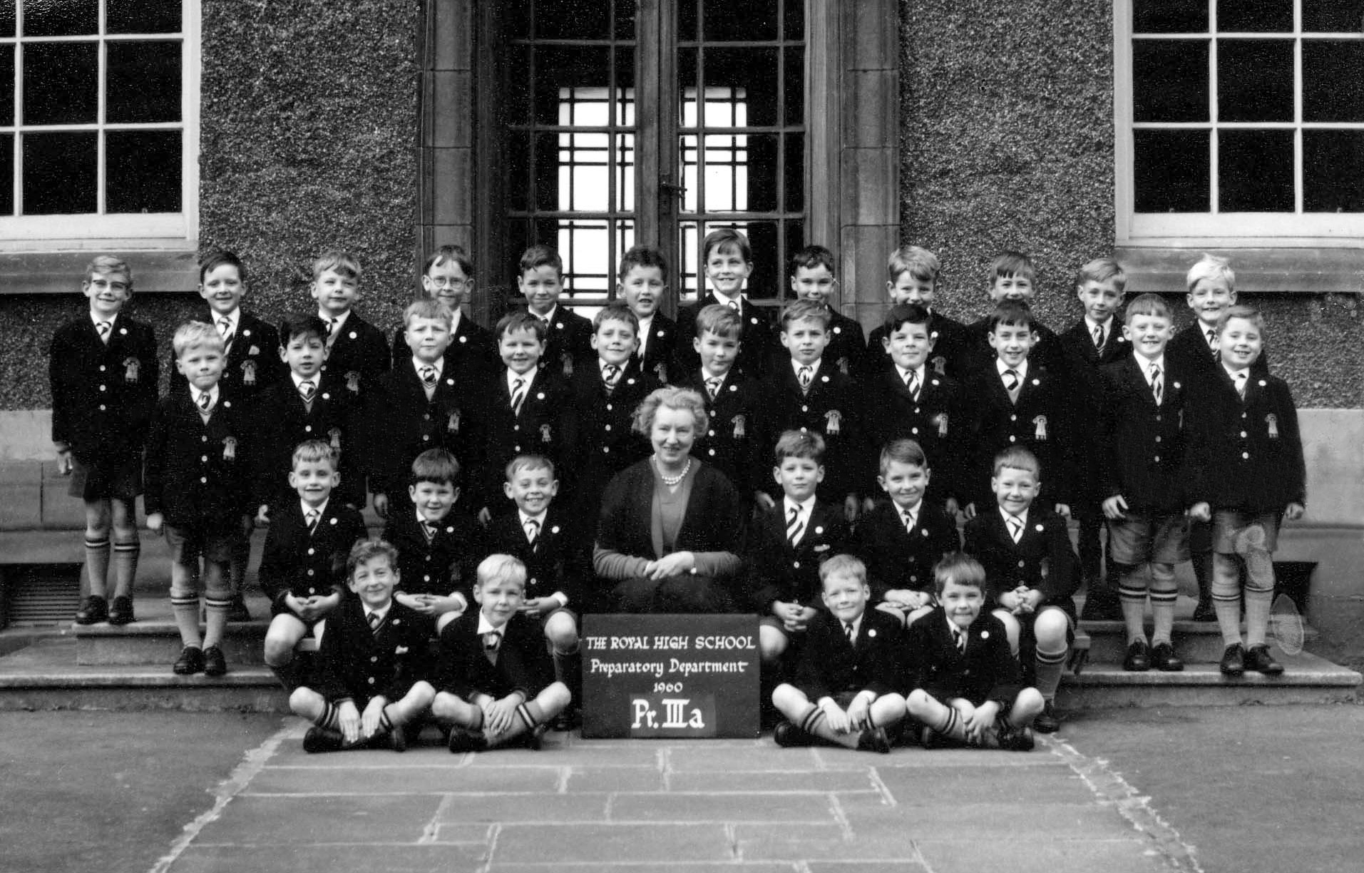 I must be slightly younger than Angus - started at Royal High Preparatory, Edinburgh in 1958. This is our Class photo from 1960, Our Classmistress was Miss Barnet. It's very 'Just William' I think... View full size.