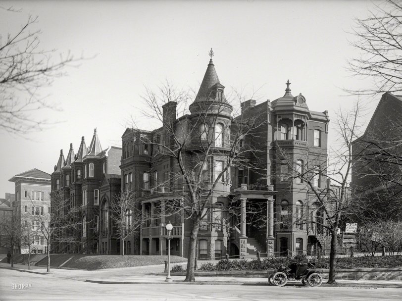 Dope House: 1915