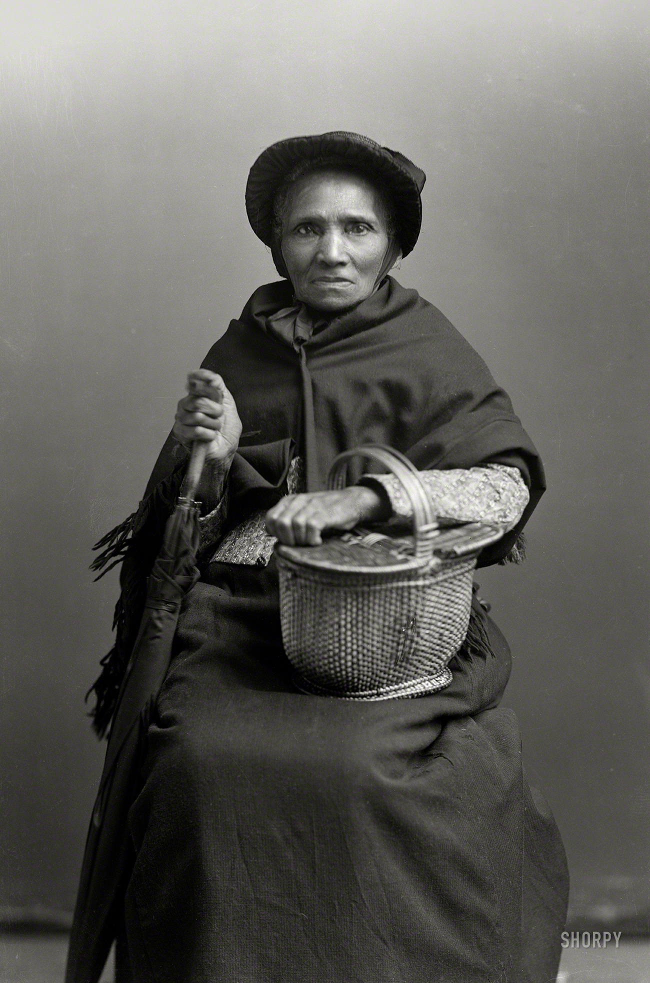 "Frank Hume's Mammy (between February 1894 and February 1901)."  5x7 glass negative from the C.M. Bell portrait studio in Washington, D.C. View full size.