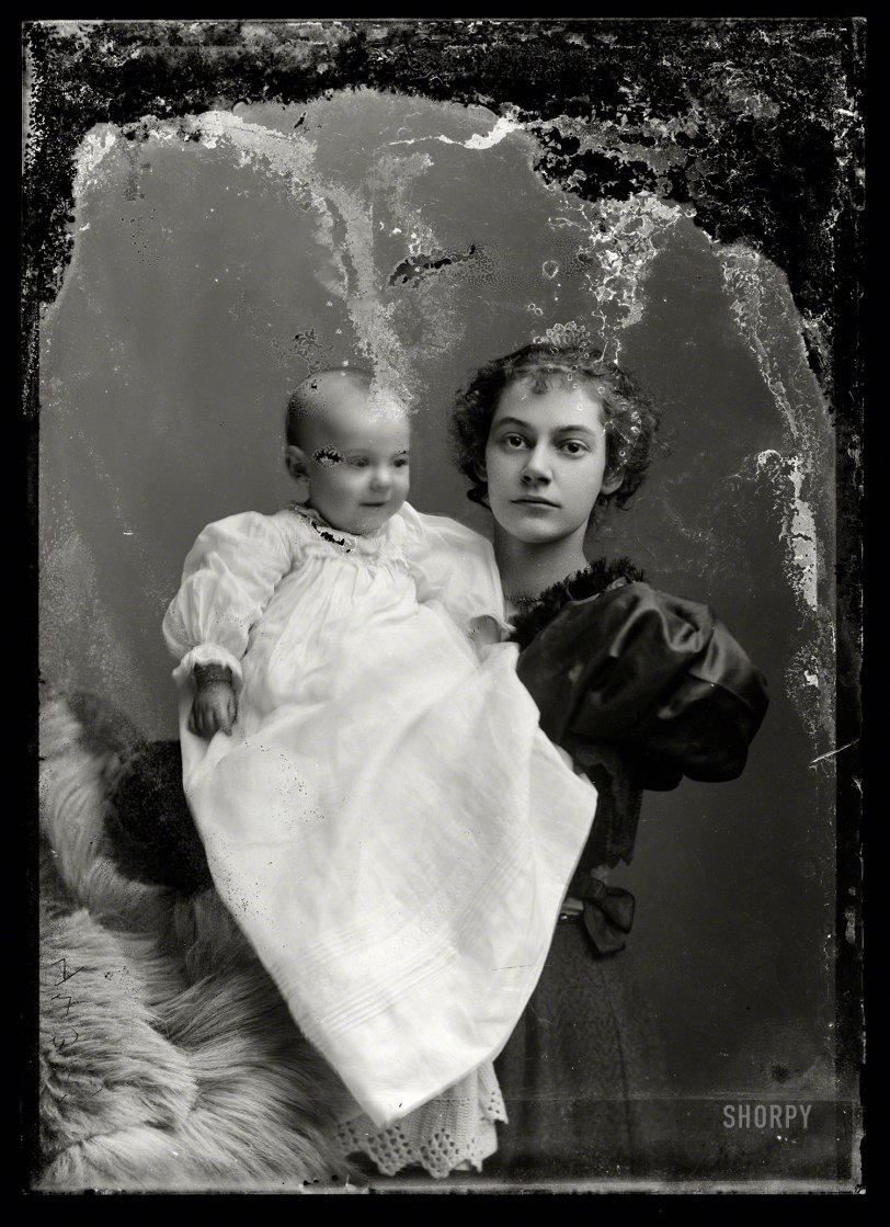 "Lawrence, Mrs. G.W. -- between February 1894 and February 1901." 5x7 glass negative from the C.M. Bell portrait studio in Washington, D.C. View full size.
