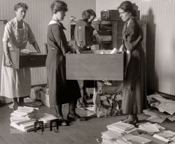 October 15, 1922. Washington, D.C. "National Woman's Party -- moving." 4x5 inch glass negative, National Photo Company Collection. View full size.