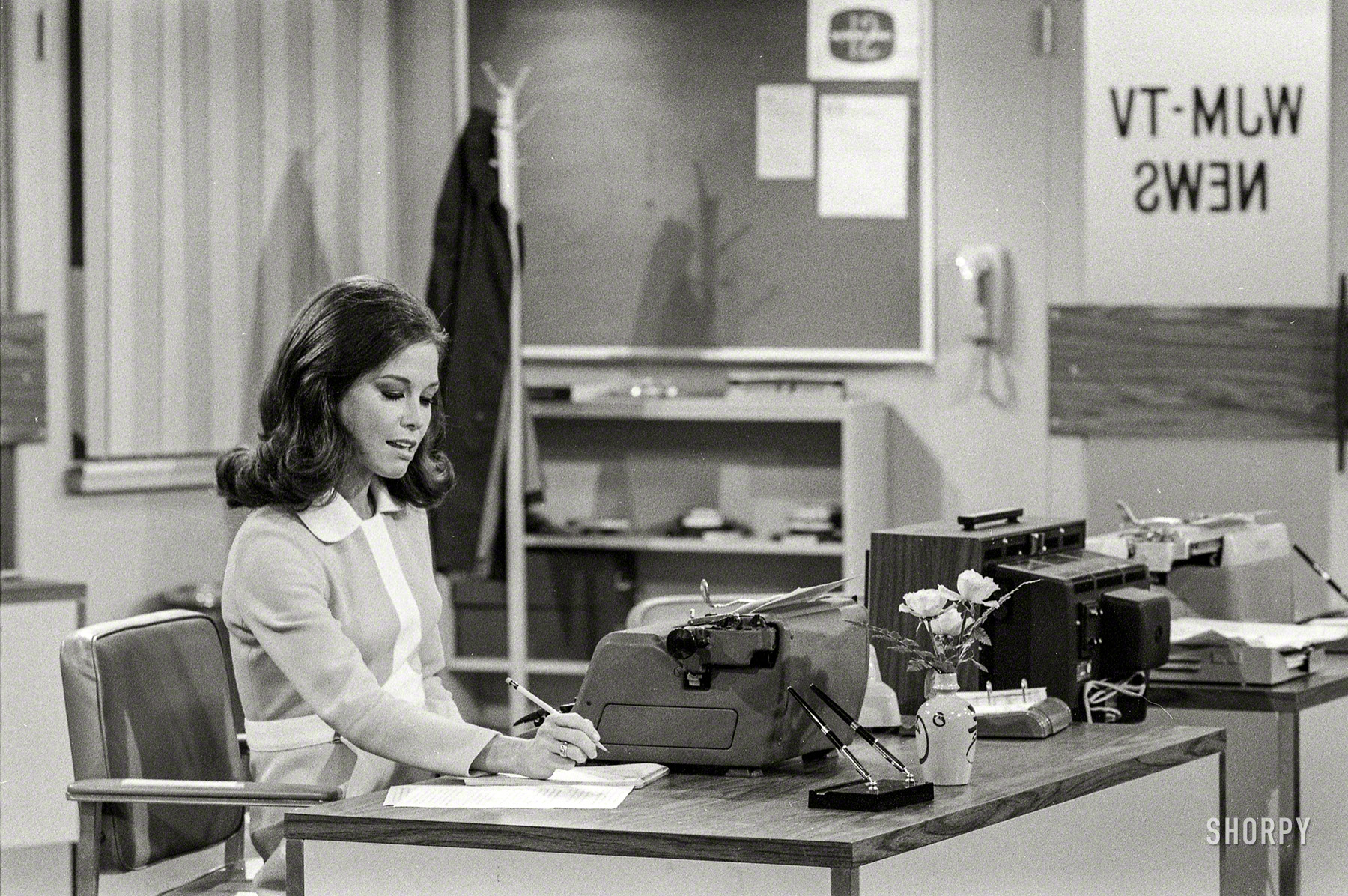 Mary Tyler Moore, Who Incarnated
The Modern Woman on TV, Is Dead
&nbsp; &nbsp; &nbsp; &nbsp; The actress, whose witty and graceful performances on two top-rated television shows in the 1960s and ’70s helped define a new vision of American womanhood, died on Wednesday in Greenwich, Conn. She had recently turned 80. -- New York Times

Los Angeles, November 1970. "Mary Tyler Moore rehearsing and performing on the set of the Mary Tyler Moore Show." 35mm negative by Douglas Jones for Look magazine. View full size.