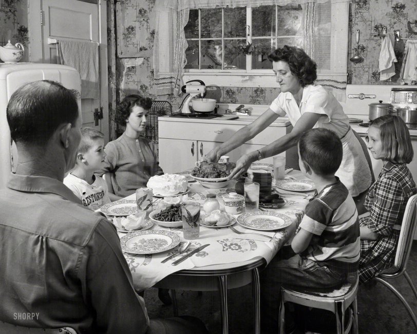 Family Dinner: 1952