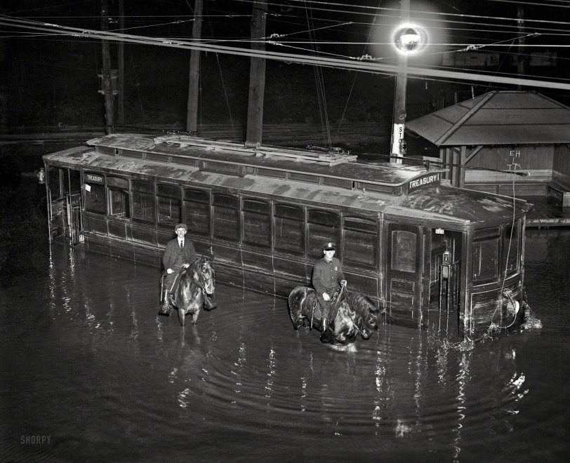 Washington, D.C. "Flood, April 30, 1923." Also some 91-year-old graffiti: "EH L TD." National Photo Company Collection glass negative. View full size.
