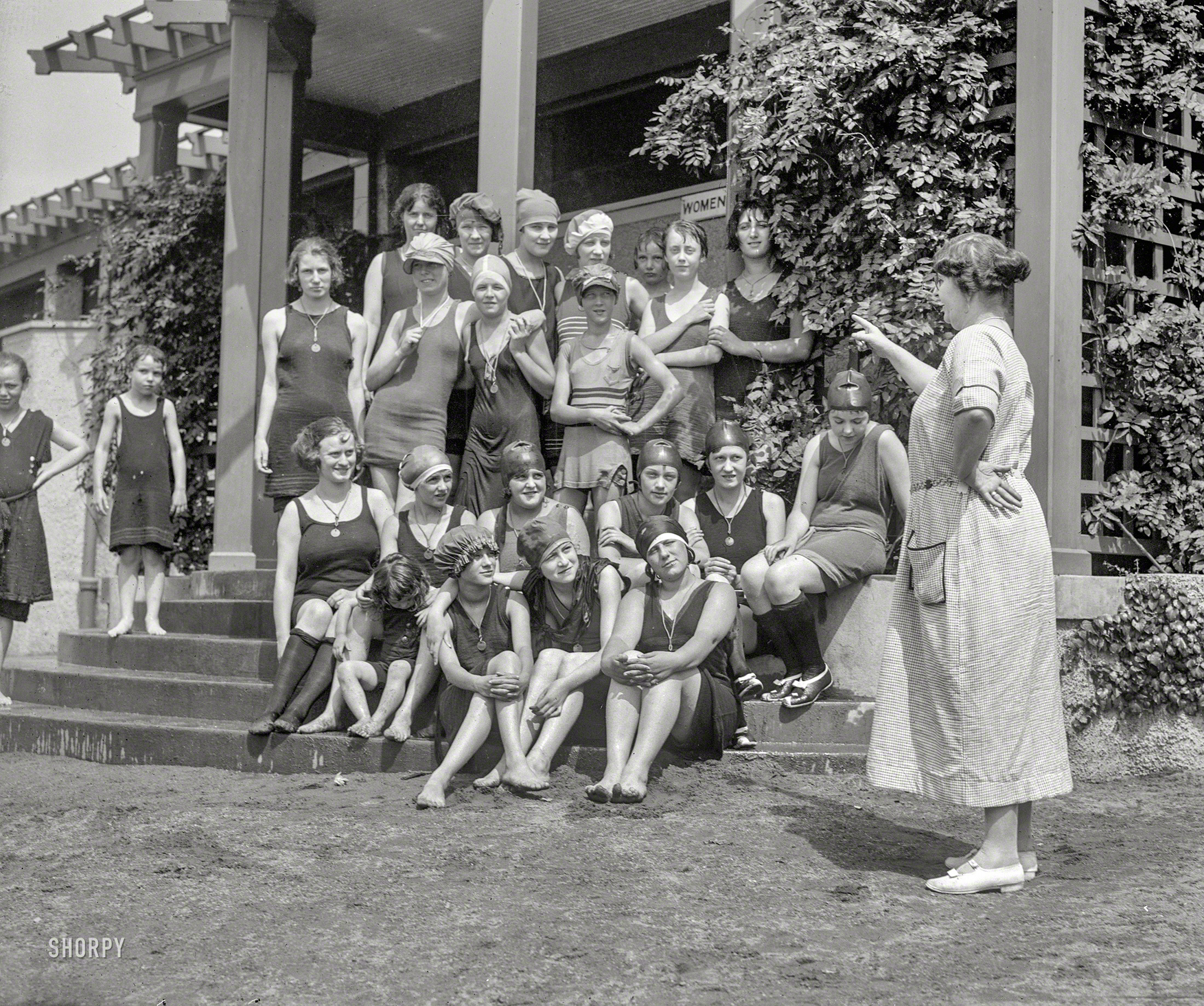 Washington, D.C. "Girls at Potomac Tidal Basin bathing beach pavilion, 5/28/23." National Photo Company Collection glass negative. View full size.