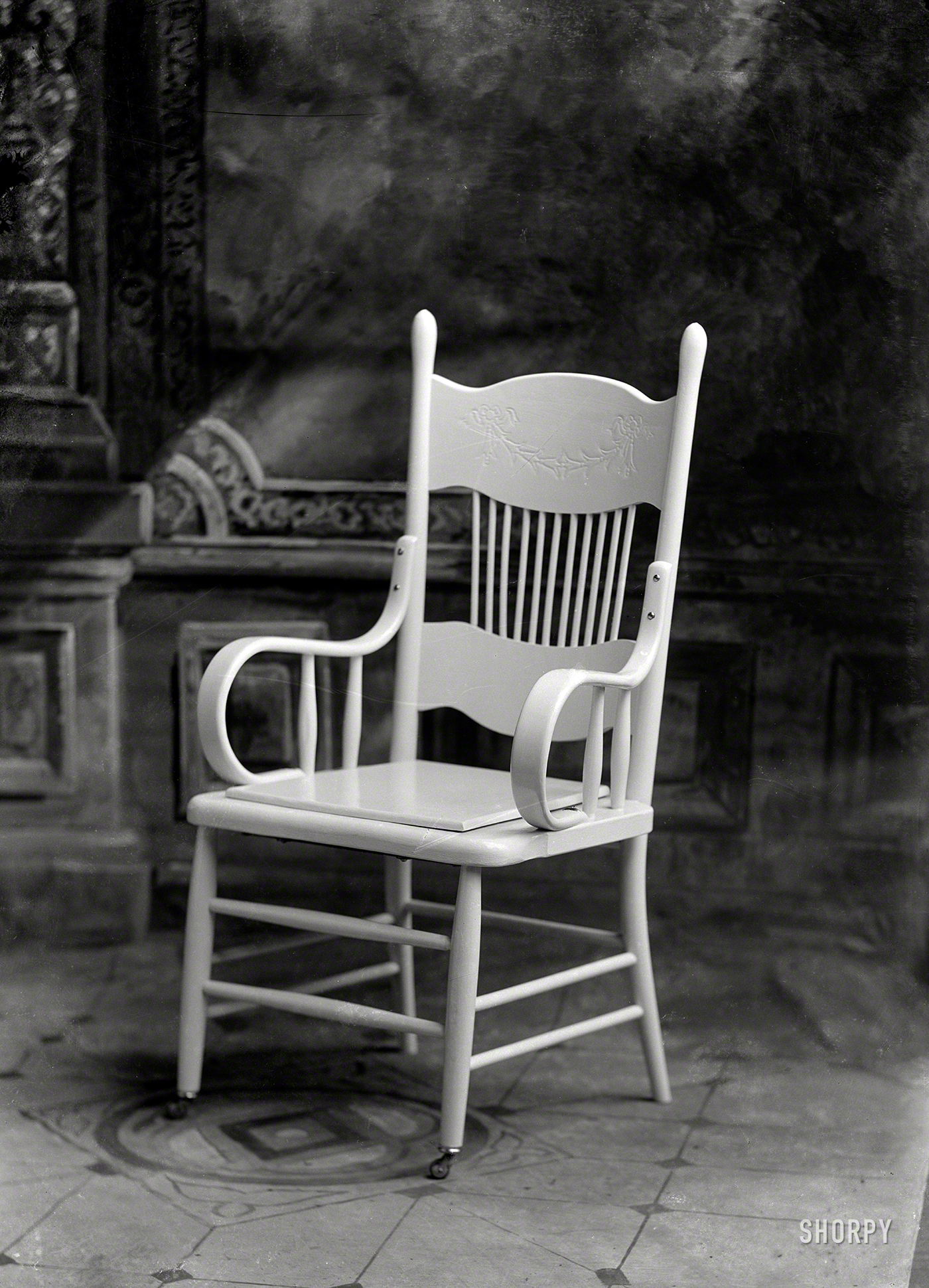 Circa 1898. "Dr. Beall 'old-fashioned chair'." 5x7 inch glass negative from the C.M. Bell portrait studio in Washington, D.C. View full size.