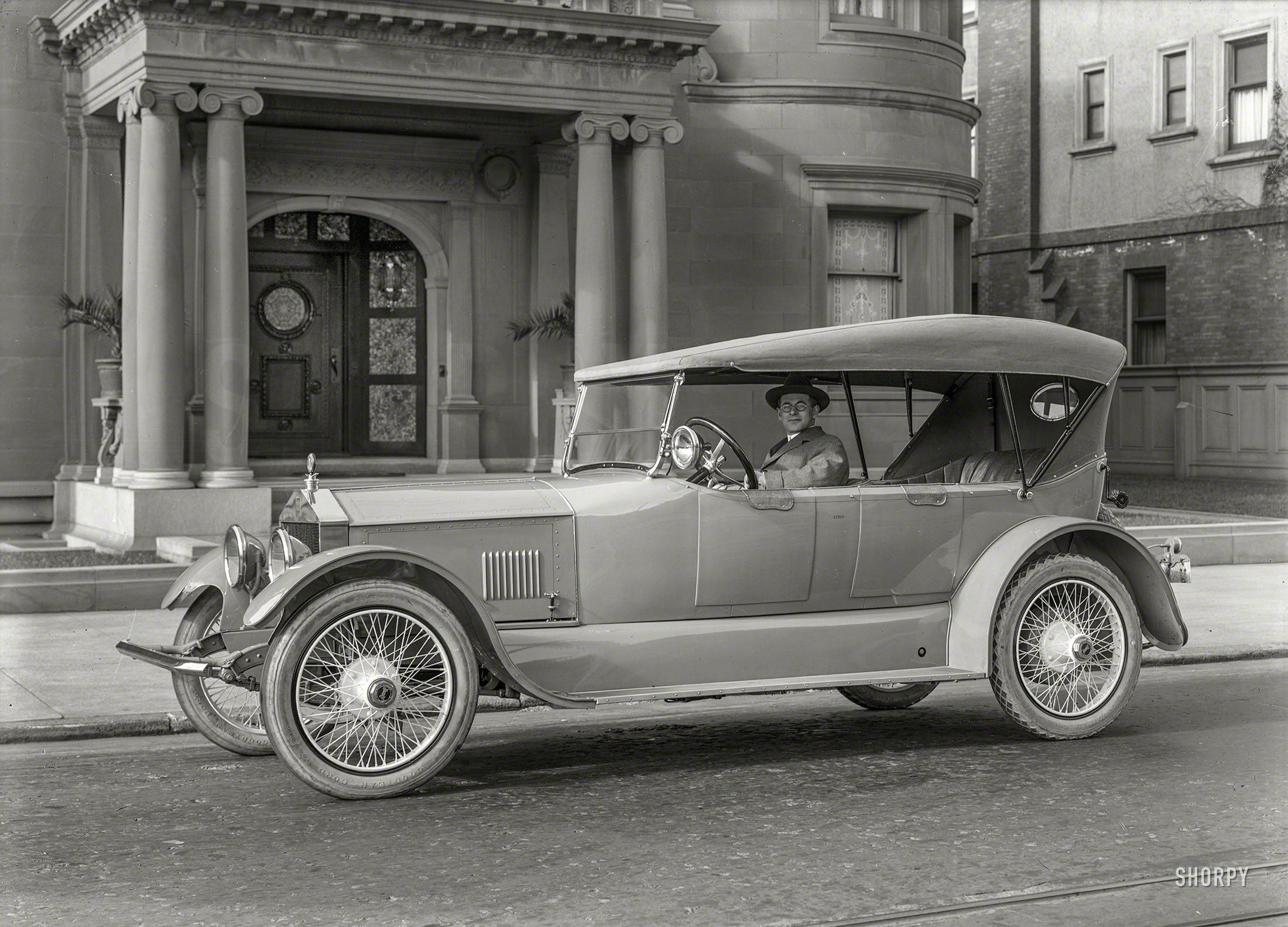 San Francisco circa 1919. "Roamer touring car at Historical Society (Whittier Mansion)." Our second Roamer in a row. 5x7 glass negative. View full size.