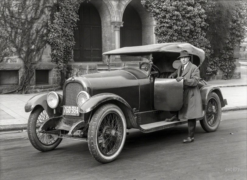 San Francisco, 1922. "Marmon Roadster." With a few years and at least 3,000 miles on the clock. 5x7 glass negative by Christopher Helin. View full size.
