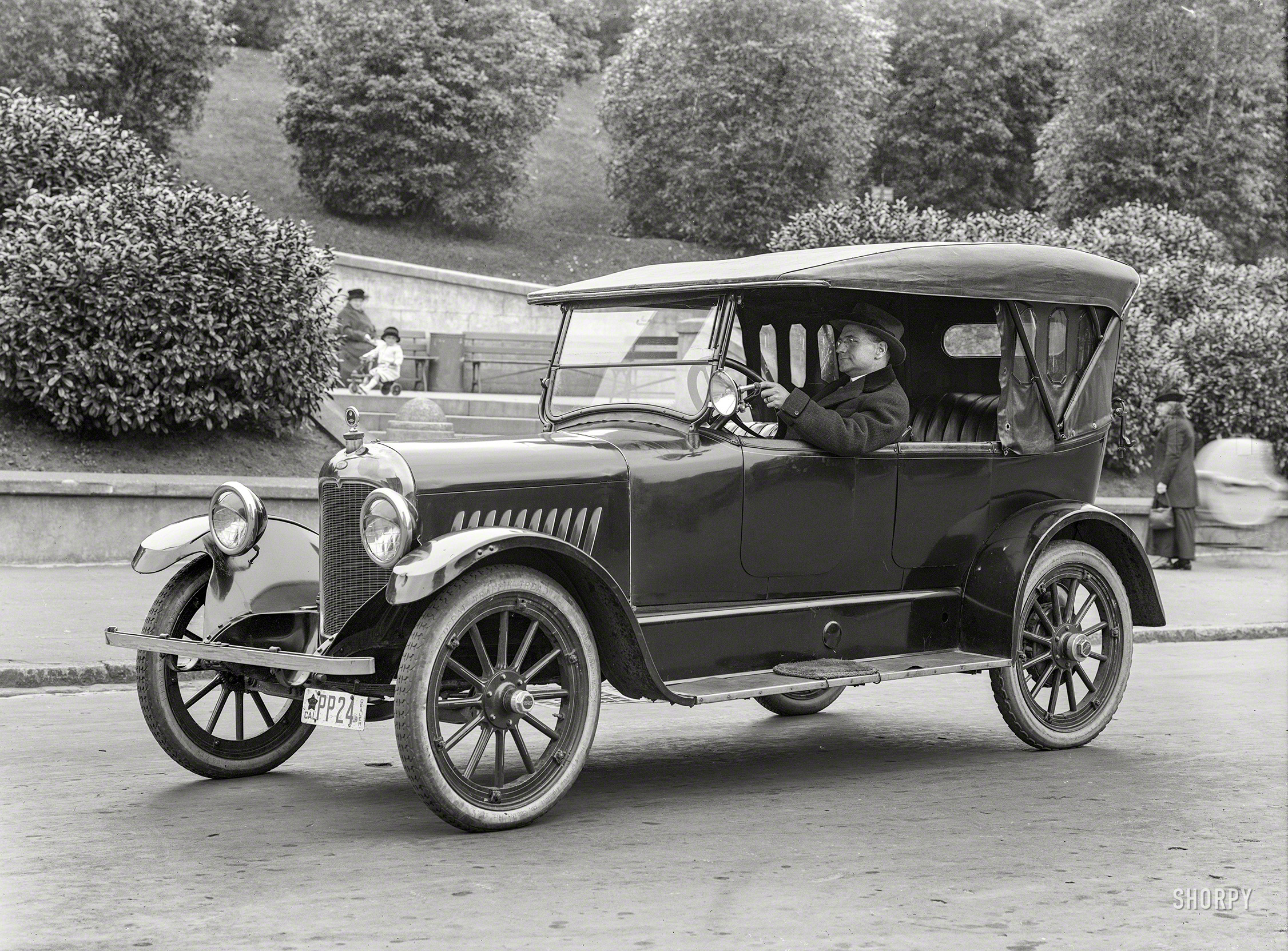 San Francisco, 1919. "Grant Six touring car at Alta Plaza Park." Manifesting a variety of conveyances for young and old, in this latest psalm from the Shorpy Bible of Bygone Buggies. (Footnote: running-board doormat.) View full size.