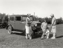 Model Tee: 1928