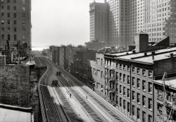 September 7, 1940. New York. "Greenwich Street Study (plot plan). Looking south along west side of Greenwich Street toward Battery over elevated structure (demolished Fall)." 5x7 inch acetate negative by Stanley P. Mixon for the Historic American Buildings Survey. View full size.