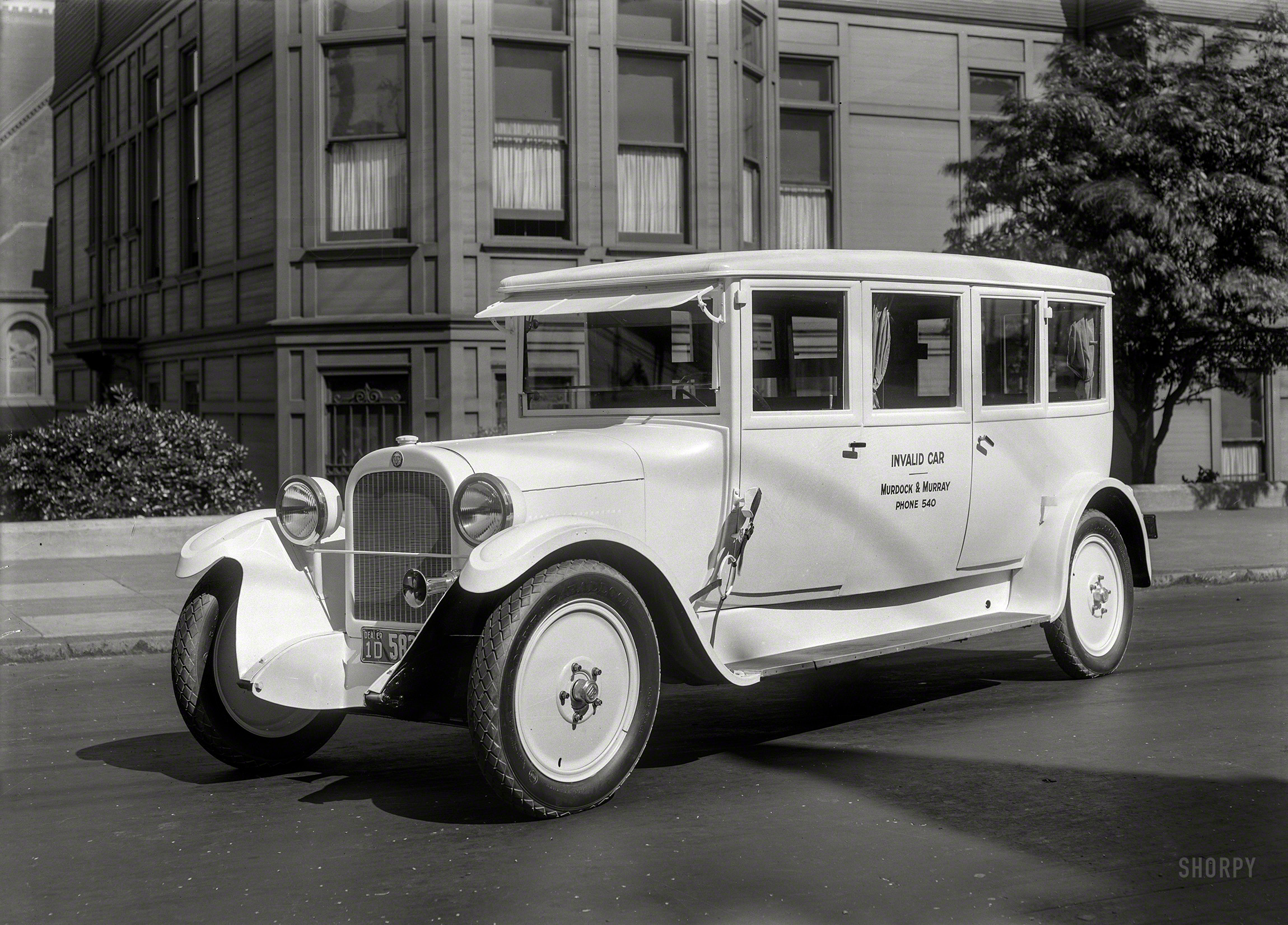 San Francisco circa 1926. "Dodge ambulance." Today's chapter in the Shorpy Chronicle of Convalescent Conveyances. Photo by Chris Helin. View full size.