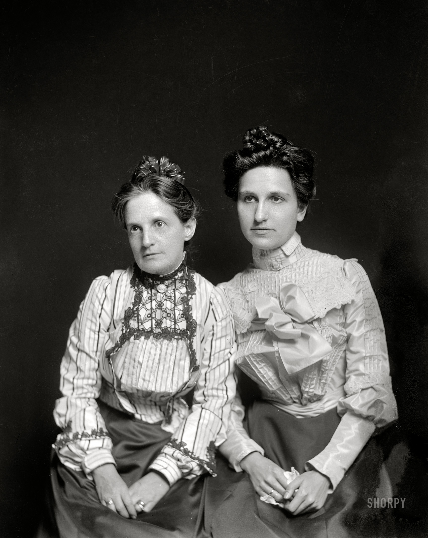 Washington, D.C., between February 1901 and December 1903. "Wink, Longley (crosswise)." 5x7 glass negative from the C.M. Bell portrait studio. View full size.