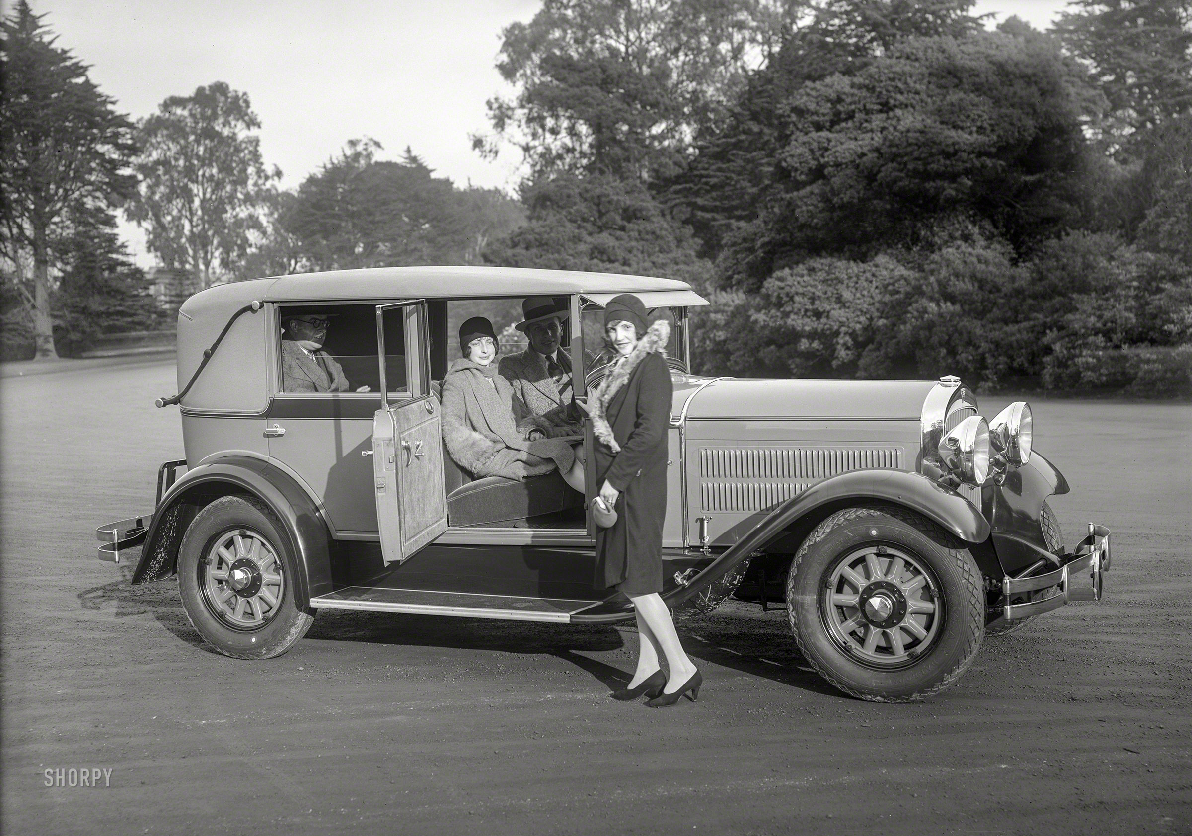 San Francisco, 1928. "Hudson Super Six Landau Sedan at Golden Gate Park." No. 1 with a bullet on the Shorpy Chart of Chic Chassis. 5x7 inch dry plate glass negative by Christopher Helin. View full size.