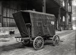 Paris, France. circa 1918. "Sample Red Cross rolling kitchen, ready to travel. On exhibition at the Grand Palais." 5x7 glass negative. View full size.
