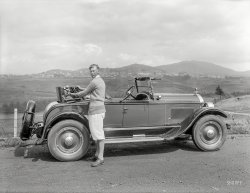 San Francisco, 1924. "Flint roadster at golf course" is the latest entrant in the Shorpy Concours of Superannuated Conveyances. See you at the 19th Hole! 6½ x 8½ glass negative, originally from the Wyland Stanley collection. View full size.
