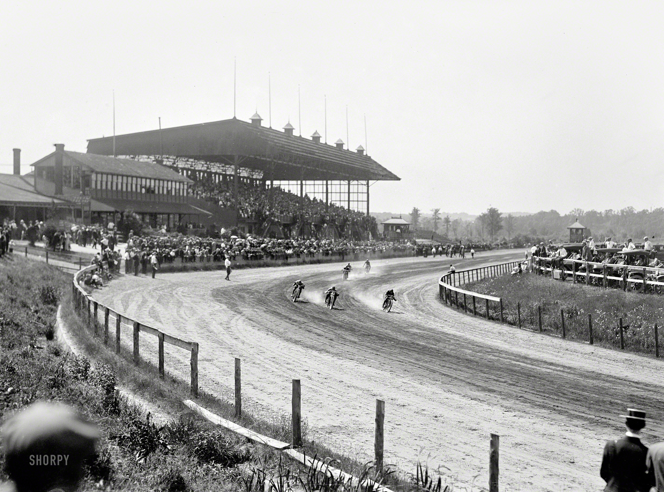 &nbsp; &nbsp; &nbsp; &nbsp; Motorcycle racing 103 years ago at the old Benning horse track in Washington.
May 30, 1912. "National Capital Motorcycle Club -- Decoration Day motor races at Benning track." National Photo Company glass negative. View full size.