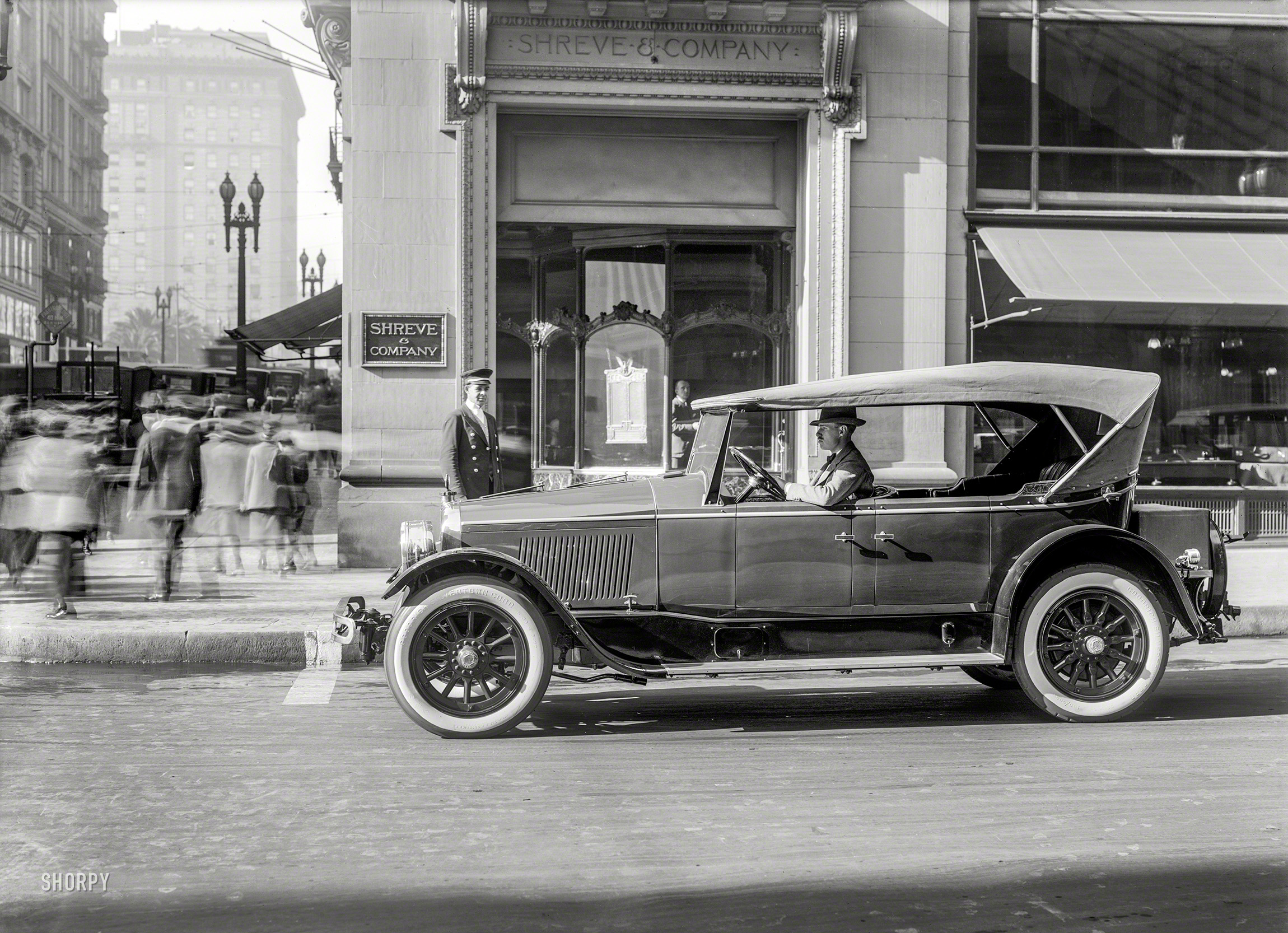 San Francisco circa 1922. "Dorris touring car at Shreve & Co." Latest entry in the Shorpy Parade of Archaic Chariots. Photo by Christopher Helin. View full size.