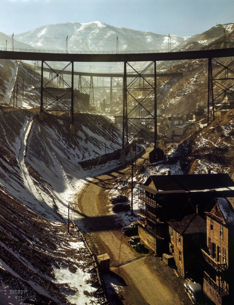November 1942. "Bingham Copper Mine, Utah. Carr Fork Canyon as seen from the 'G' Bridge." Kodachrome transparency by Andreas Feininger. View full size.
