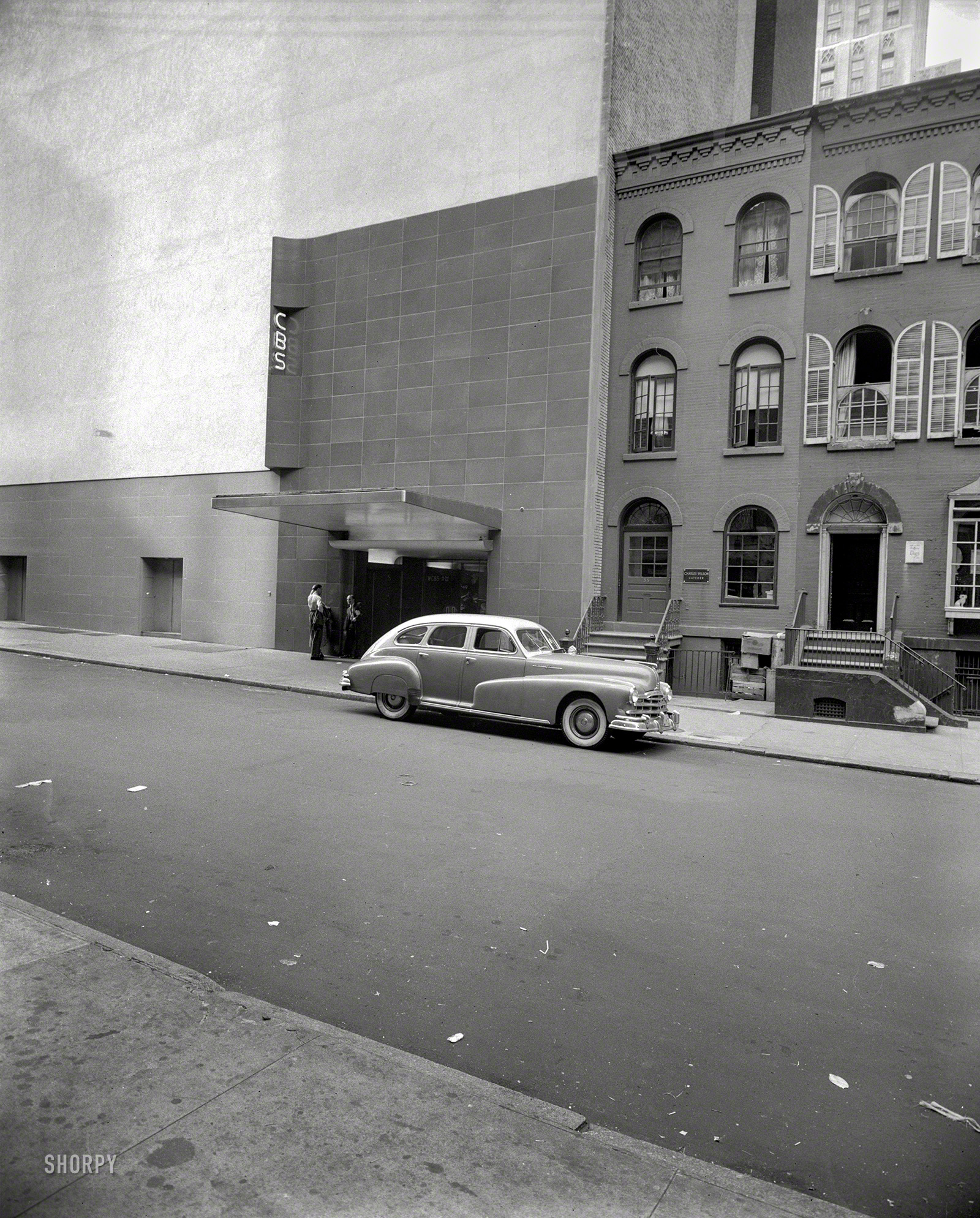New York circa 1948. "WCBS studios, 49 East 52nd Street." Broadcasting in AM and FM. 4x5 inch acetate negative by John M. Fox. View full size.