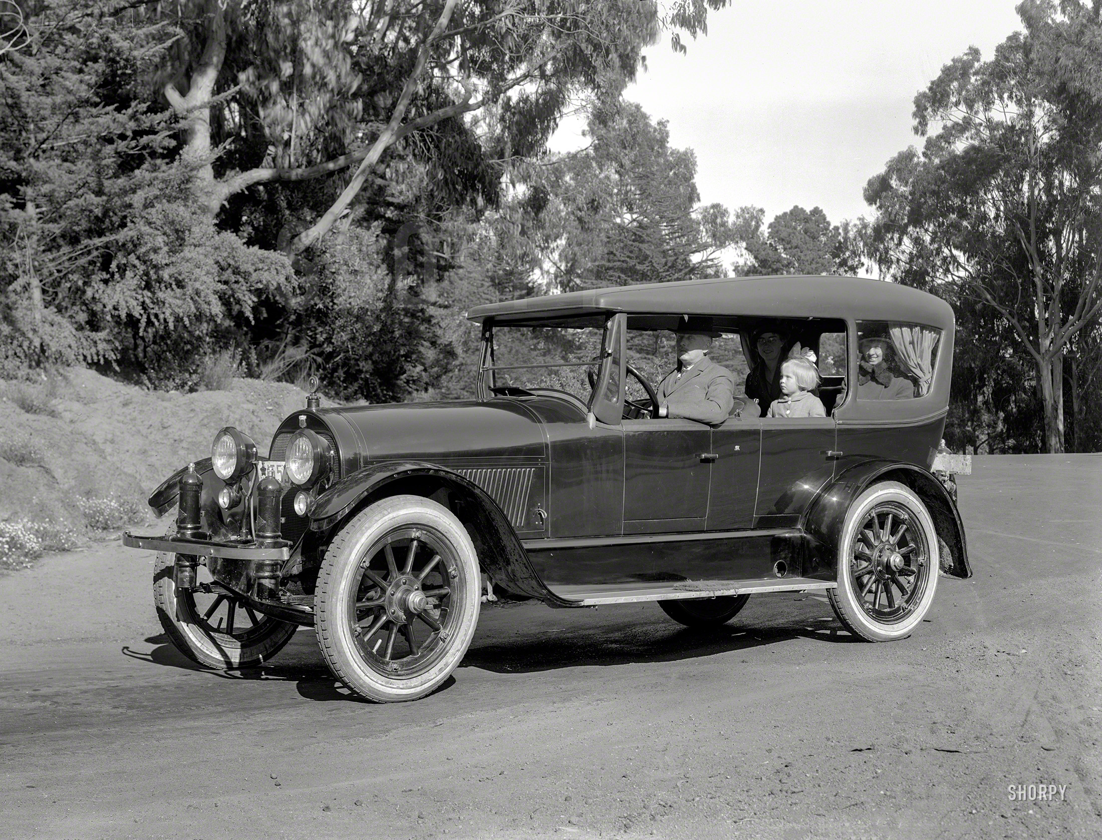 San Francisco circa 1919. "Haynes touring car." Accessorized with a dapper "California top." 5x7 glass negative by Christopher Helin. View full size.