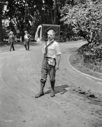 &nbsp; &nbsp; &nbsp; &nbsp; UPDATE: This is the Croatian-American "world walker" Joseph (Josip) Frank Mikulec. More here and here. And here.
August 6, 1924. "Joseph Frank [illegible] at White House with album for autographs." His pencil, however, was not allowed in. View full size.