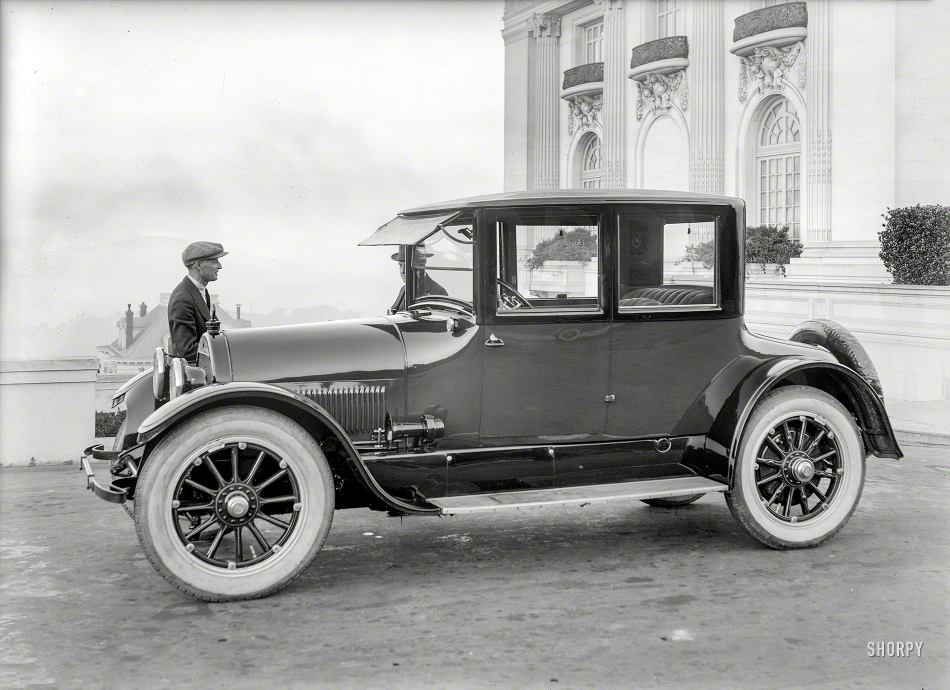 San Francisco. "Cadillac coupe." A rare extant marque in the Shorpy Concours of Quaint Conveyances. Glass negative by Christopher Helin. View full size.