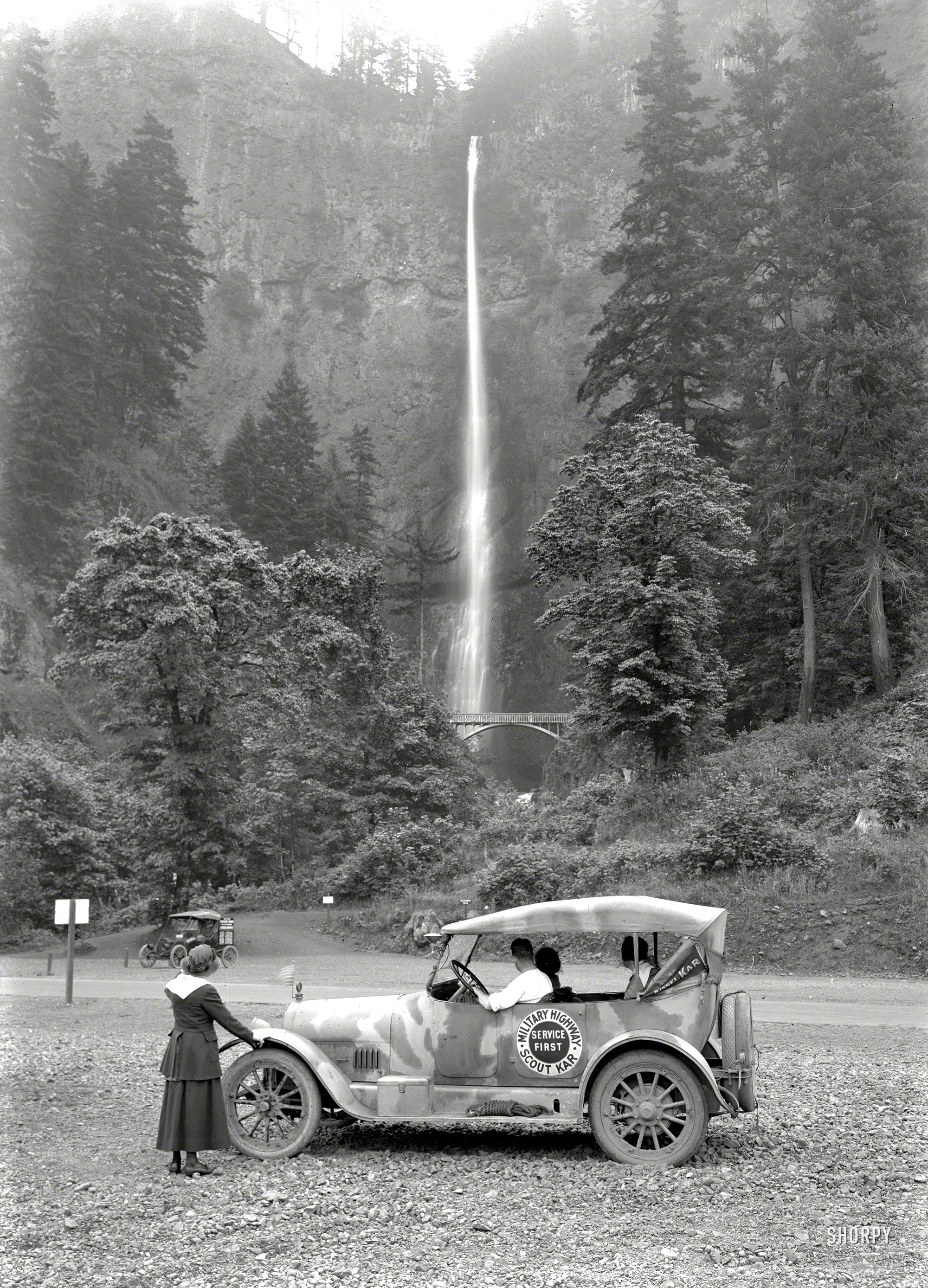 Multnomah Falls, Oregon, circa 1918. "Kissel military Highway Scout Kar." The camouflage-painted car last seen here and here patrolling the wilds of the Pacific Northwest. 5x7 glass negative by Christopher Helin. View full size.