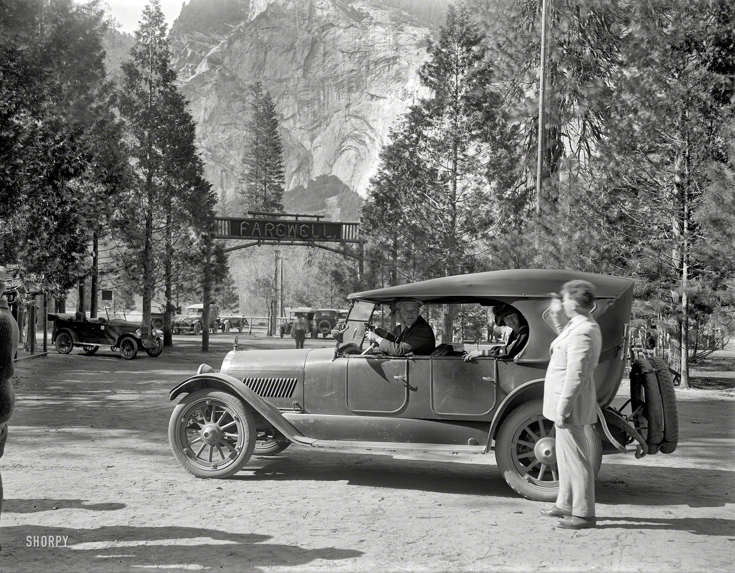 Northern California circa 1920. "Touring car at Yosemite National Park." Our second look at the FAREWELL sign, but with a different car. 6½ x 8½ inch glass negative, originally from the Wyland Stanley collection. View full size.