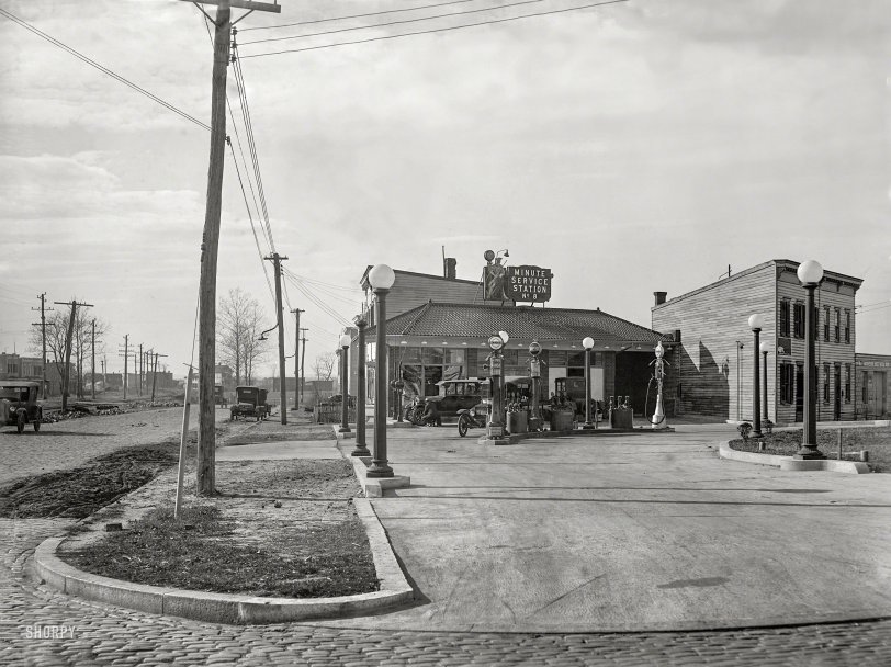 Railroad Avenue: 1925