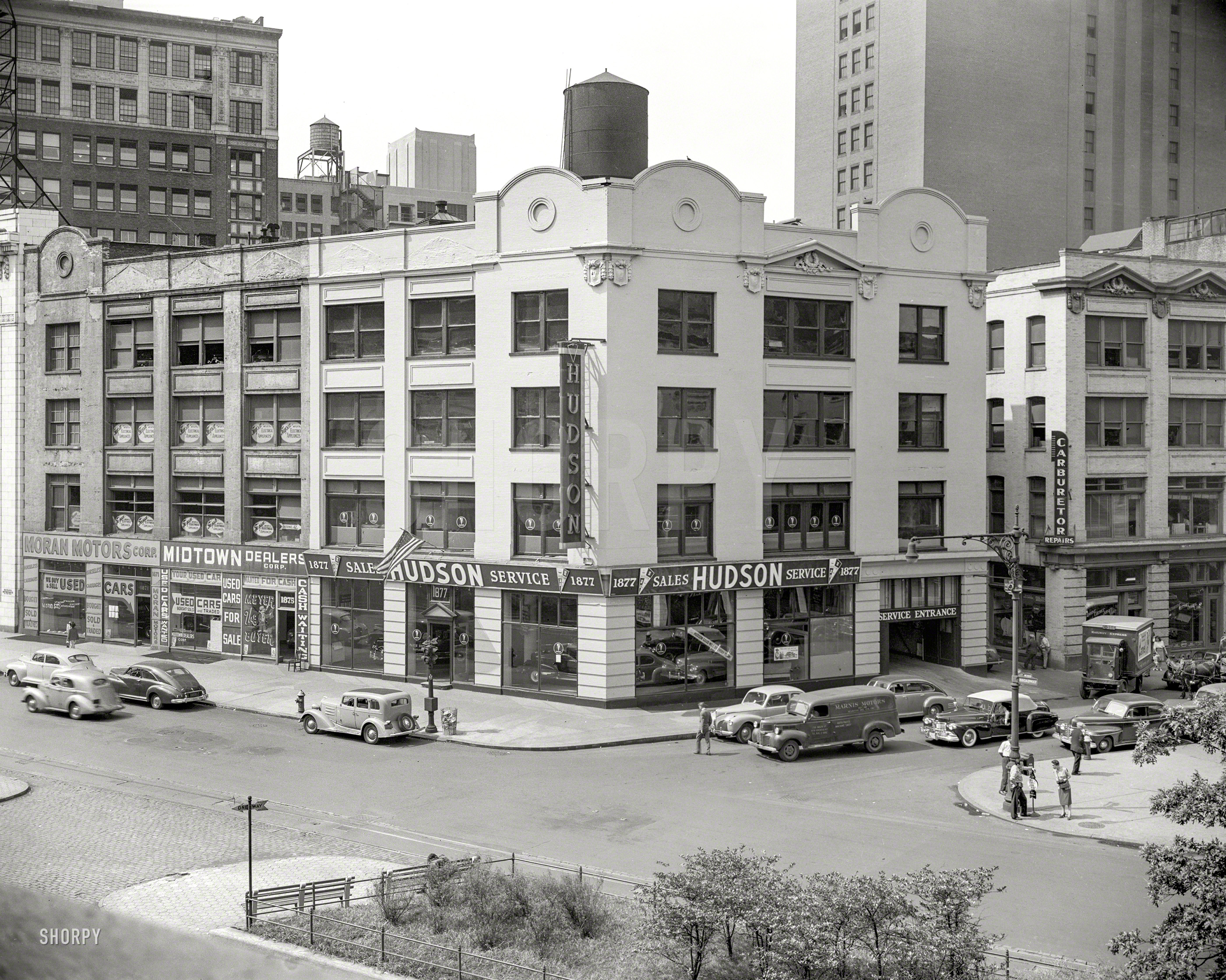 New York circa 1947. "Midtown Dealers Corp. and Hudson showroom, Broadway at W. 62nd Street." Home of "Meyer the Buyer" and your Hudson Headquarters. Our latest 4x5 negative from the prolific but obscure John M. Fox. View full size.