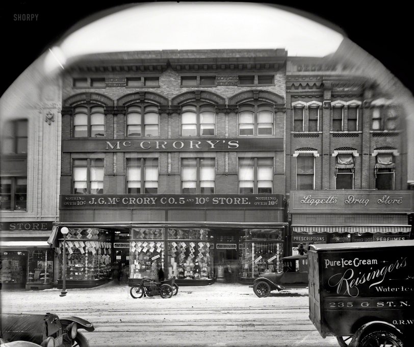 Washington, D.C., 1919. "McCrory's 5 and 10 Cent Store, Seventh Street N.W." National Photo Company Collection glass negative. View full size.
