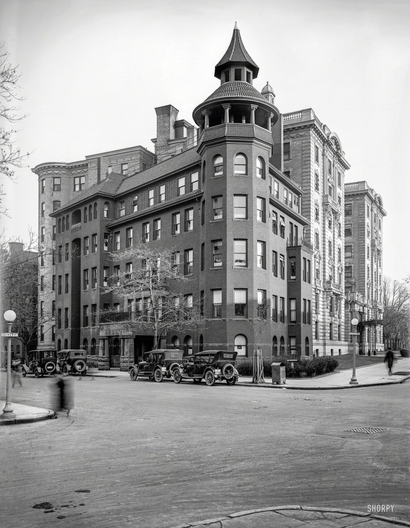 Washington, D.C., 1921. "Southeast corner, Connecticut Avenue and I Street at 17th N.W." The former Army and Navy Club, which by the 1920s housed a number of medical and dental offices. 8x6 inch glass negative, National Photo Company. View full size.
