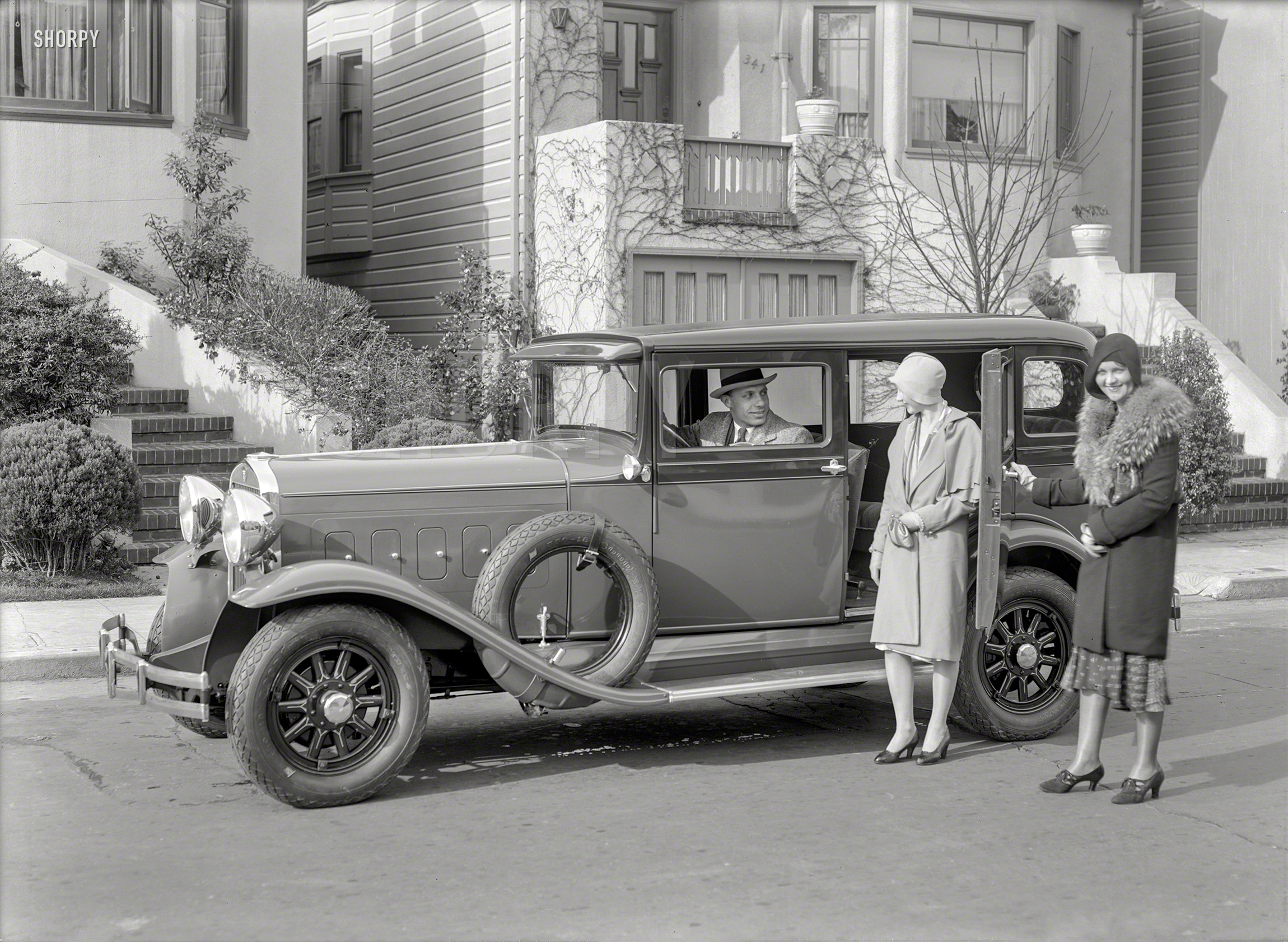 San Francisco circa 1930. "Hudson 8 sedan." Who'll be first to Street View this house? 5x7 glass negative by Christopher Helin. View full size.