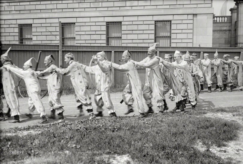 Class Clowns: 1920