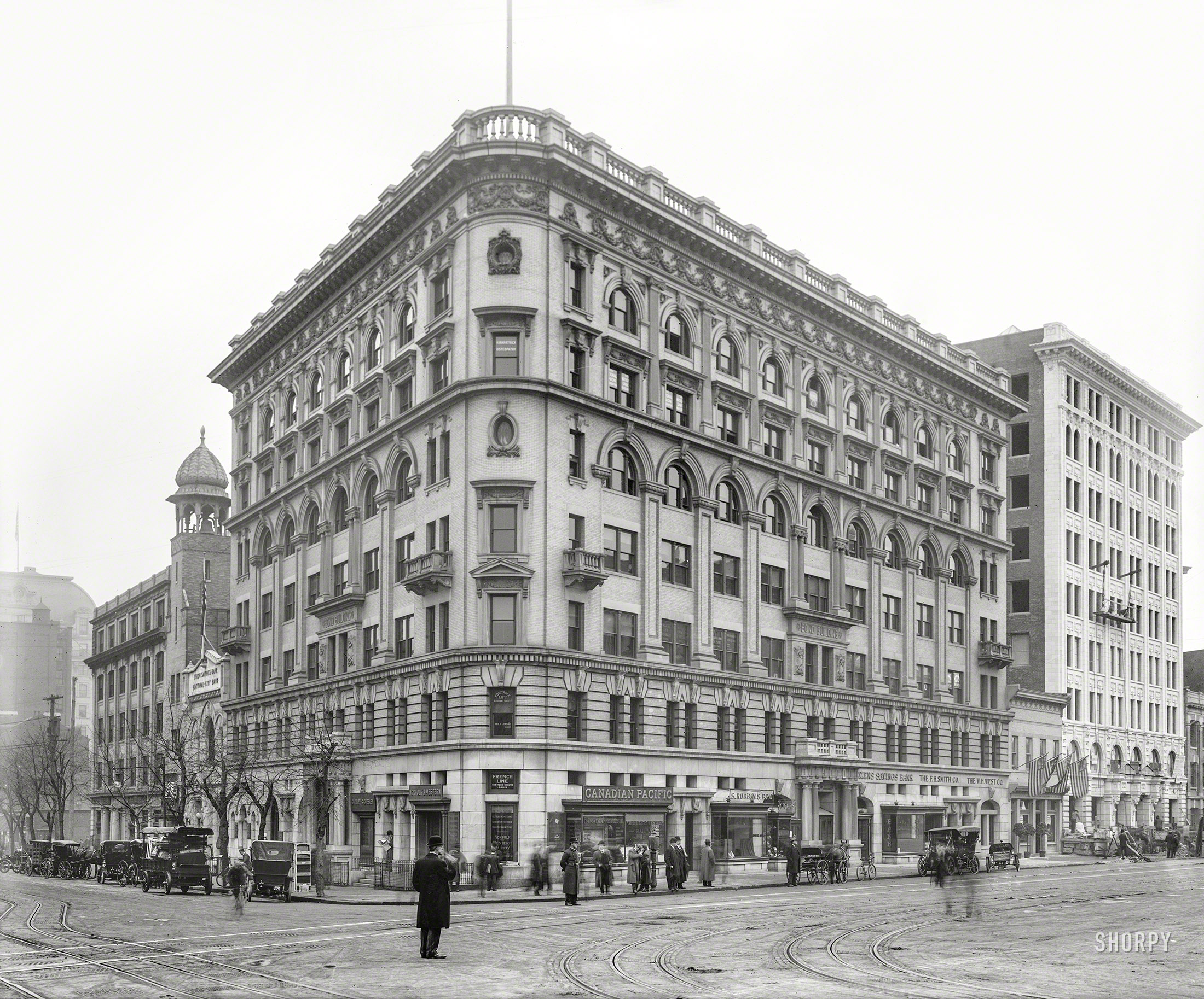 Washington, D.C., circa 1907. "Bond Building, Fourteenth Street and New York Avenue N.W." 8x10 inch glass negative, National Photo Company Collection. View full size.