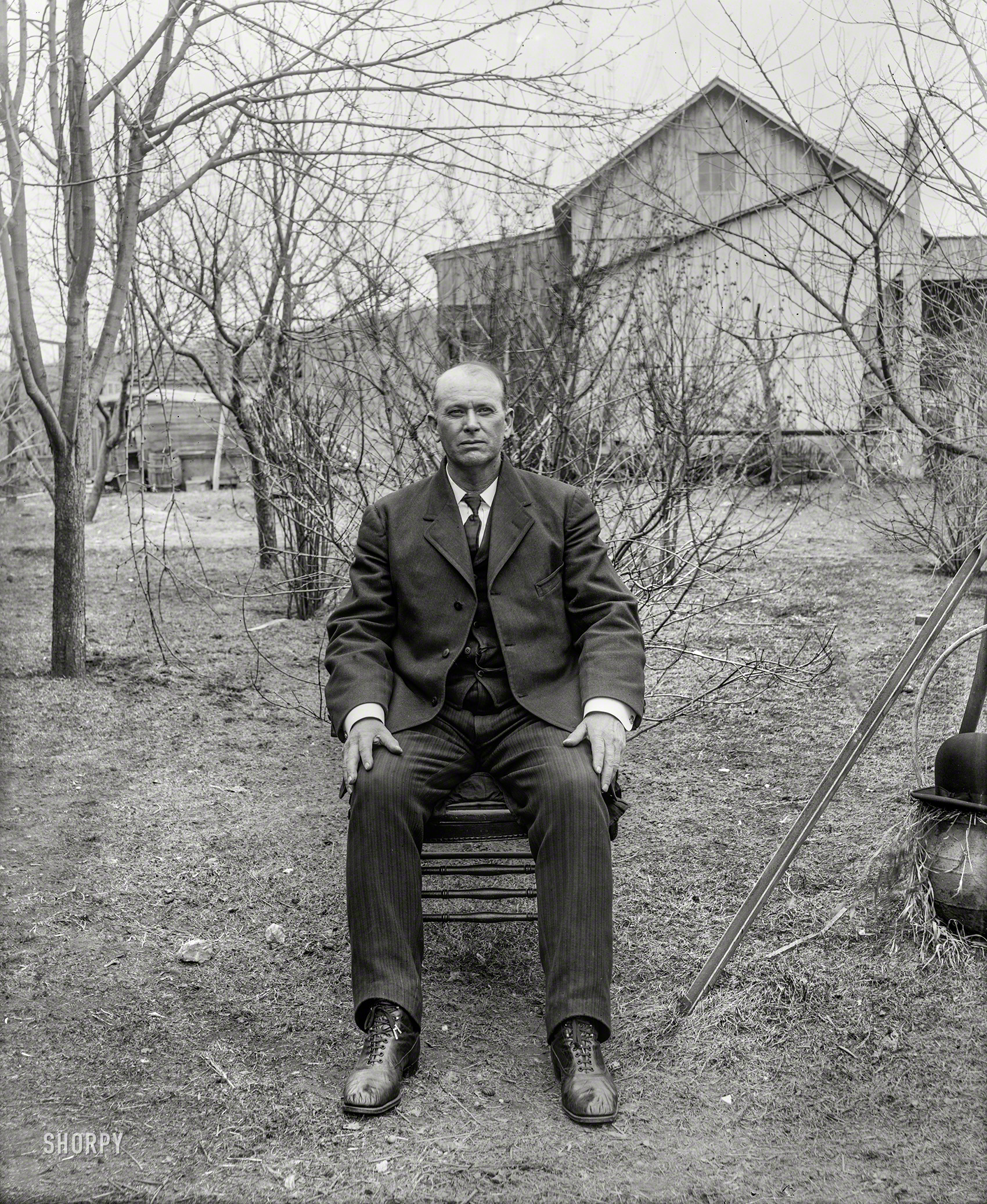 Vienna, Virginia, circa 1920. "H.A. Money." The undertaker Howard A. Money (1859-1931). National Photo Company Collection glass negative. View full size.