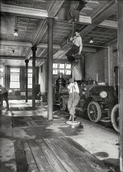 Washington, D.C., 1922. "Fire layout -- answering the fire bell." The second installment of this thrilling series. Harris & Ewing glass negative. View full size.