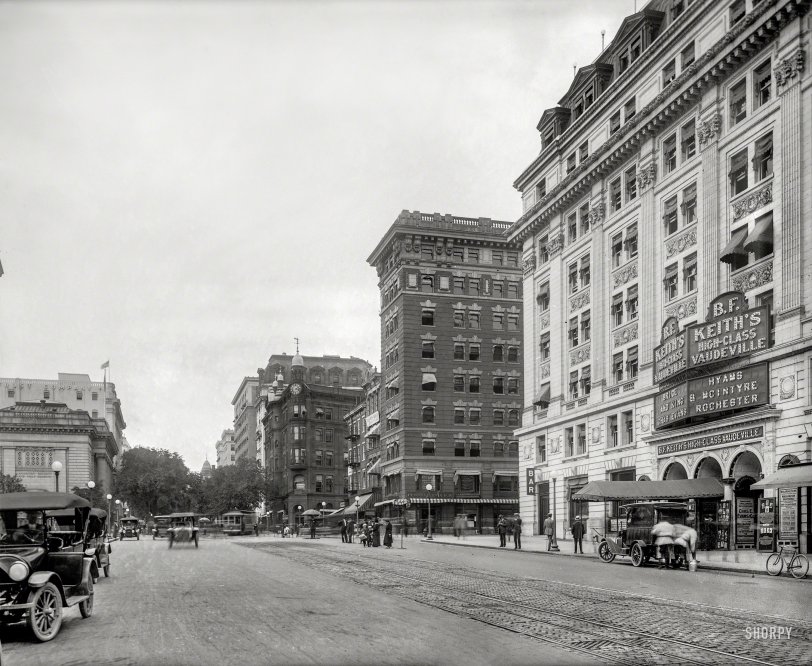 June 1915. Washington, D.C. "Fifteenth Street north from G Street N.W." Starring the Keith's Theater building, whose corner bar is now the address of the Old Ebbitt Grill. 8x10 inch glass negative, National Photo Co. View full size.
