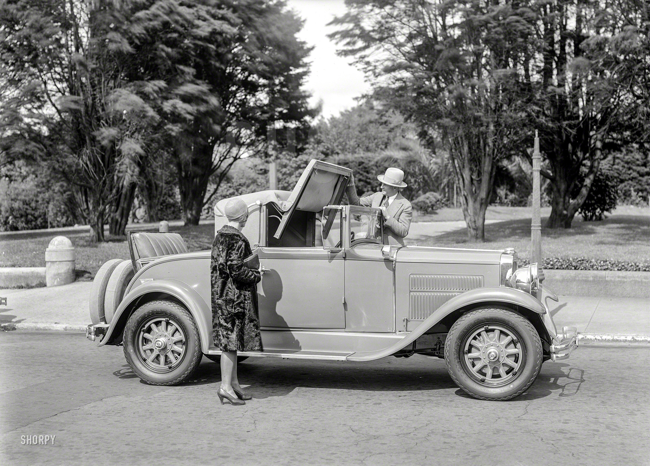 San Francisco, 1929. "Nash convertible coupe at Golden Gate Park." Heading into the Depression in style. 5x7 glass negative by Christopher Helin. View full size.