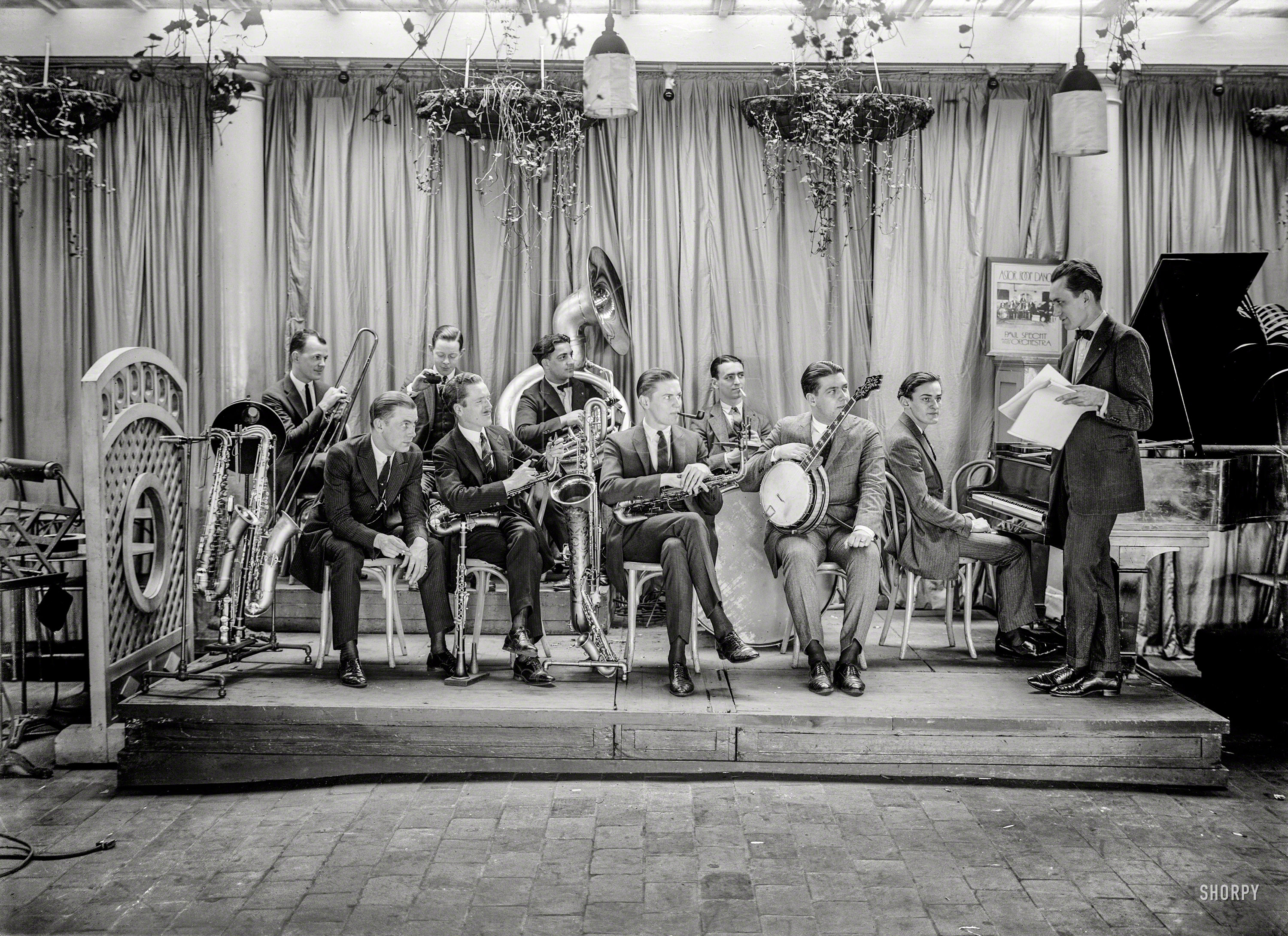 New York circa 1922. "Paul Specht Orchestra, Hotel Astor Roof Garden." Take five, boys, and don't burn the house down. 5x7 inch glass negative. View full size.