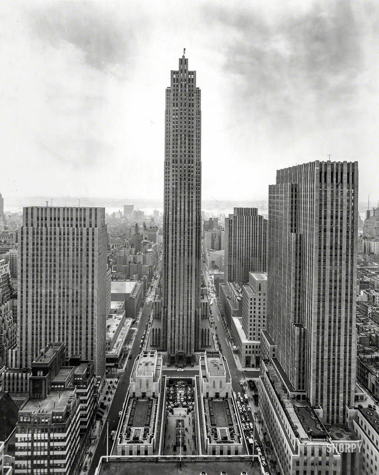Rockefeller Center, New York, 1939. "Radio City buildings -- RCA." The sky&shy;scrap&shy;er known as 30 Rock. Gelatin silver print by Irving Underhill. View full size.